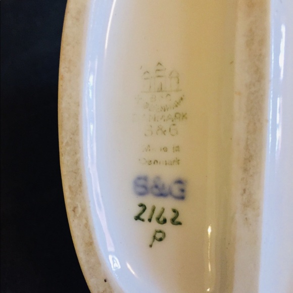 Figure - Picture 2 of 2